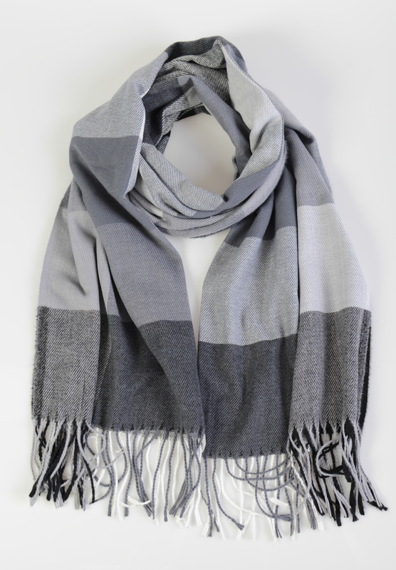 Szal Damski Szaro-Biały W Kratę