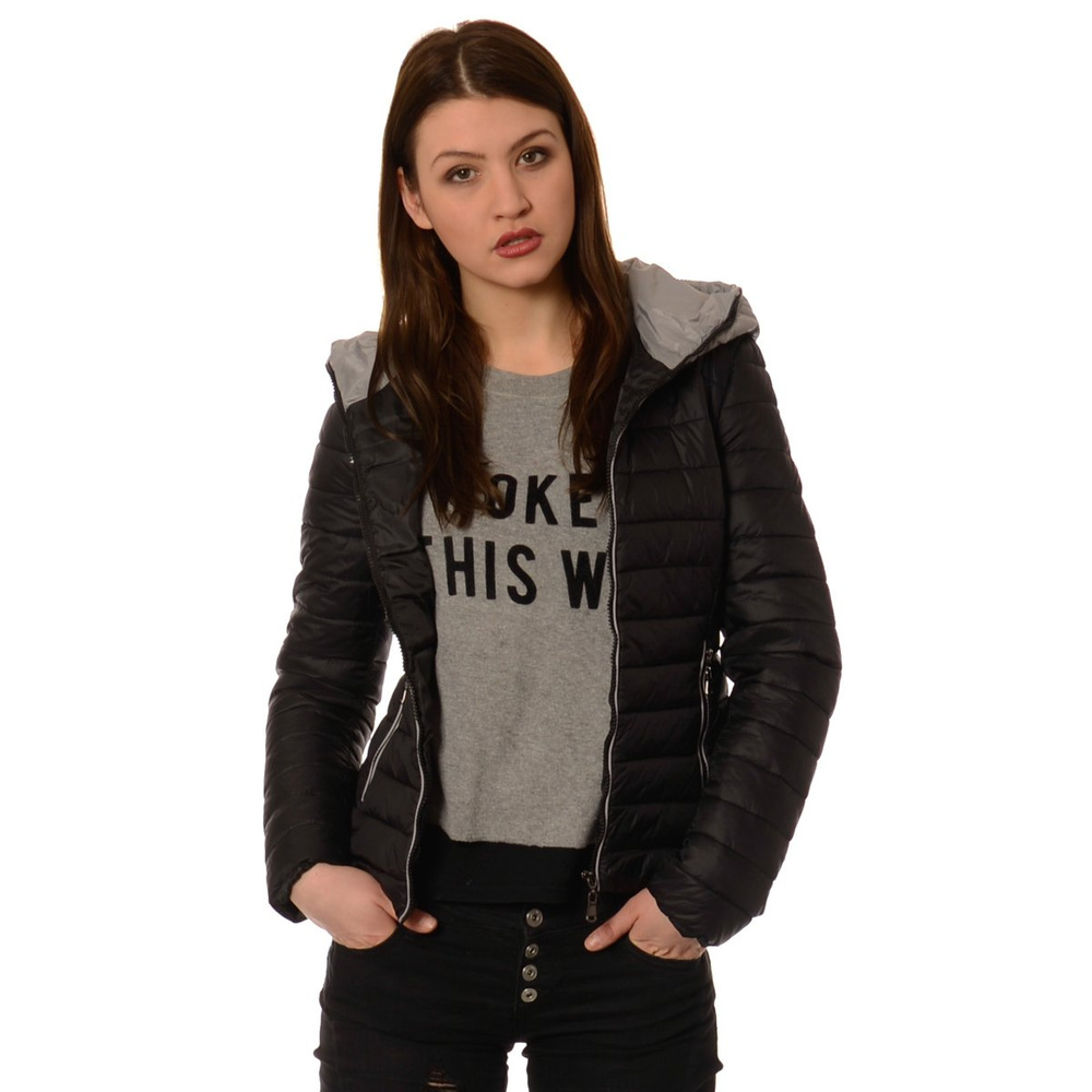 Damska Wiosenna - Jesienna Pikowana Kurtka Ortalionowa Carla Czarna