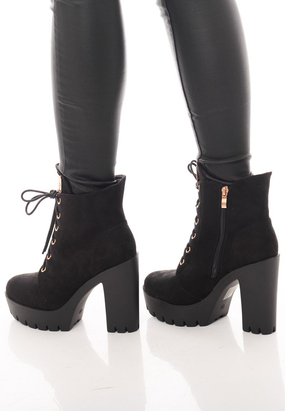 Botki Welurowe Na Platformie Czarne