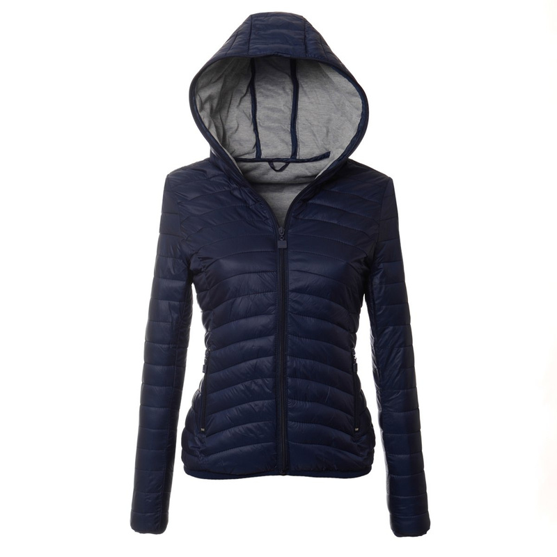 Damska wiosenna kurtka ortalionowa granatowa