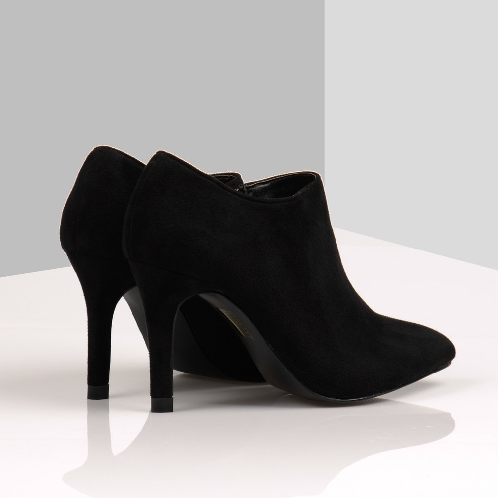 Botki Na Obcasie Szpic Gładkie Czarne