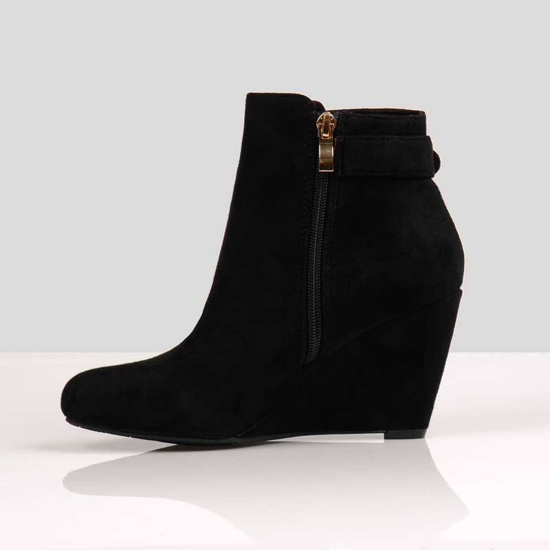 Botki Na Koturnie Welurowe Czarne