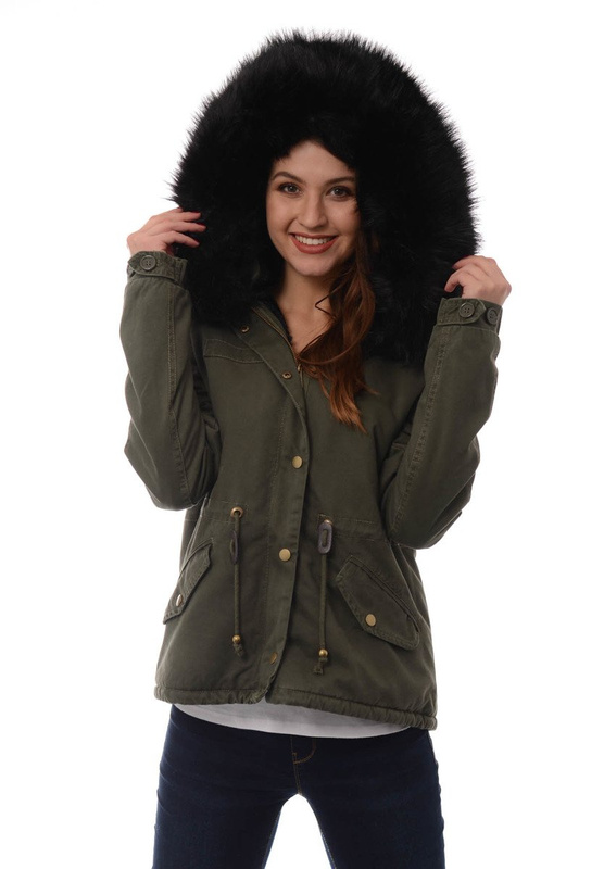 Piękna Damska Kurtka Parka Lora Zielona z Czanym Futerkiem